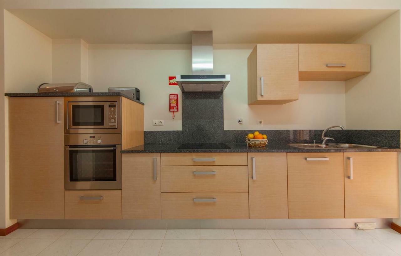 B27 - Luzbay 2 Bed Apartment Exteriör bild